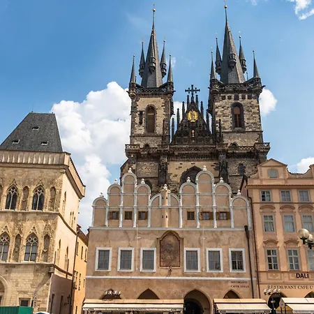 Spacious Elegant At The Old Town Square Appartement *